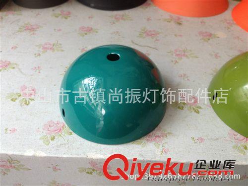 專業生產銷售硅膠燈罩，五金，塑料，樹脂，玻璃等等。