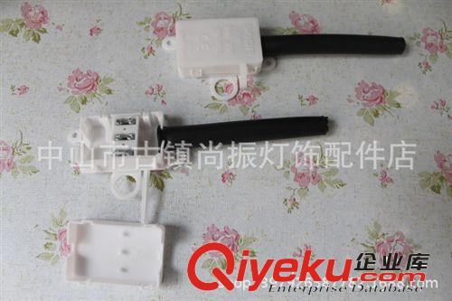 專業生產各種型號塑料線扣，塑料五金配件原始圖片3