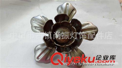 專業生產銷售；五金花邊，工藝品花邊，鐵藝花邊，燈飾花邊