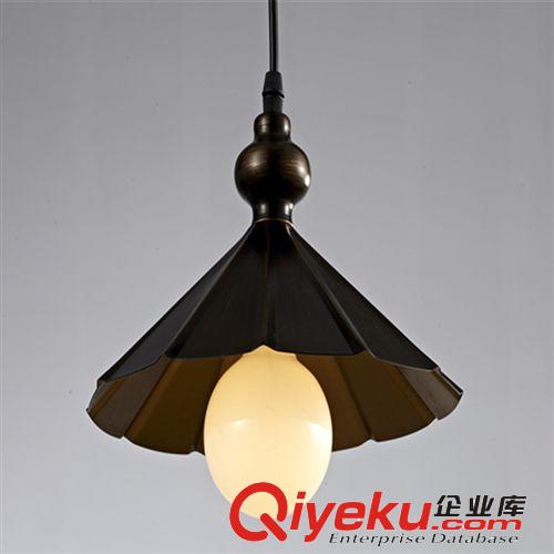 【現(xiàn)貨tj】中國風(fēng) 復(fù)古創(chuàng)意個(gè)性 咖啡廳鄉(xiāng)村田園 五金荷葉吊燈原始圖片2