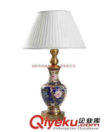 廠家直銷gd客房臺燈電鍍金古銅陶瓷燈體米白百折布罩配USB接口