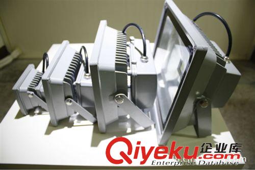 廠家供應(yīng) 30W LED投光燈  戶外招牌防水投光燈燈