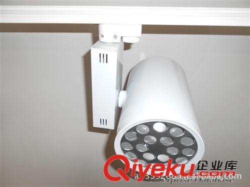 LED大功率軌道燈18W，gd外觀 烤漆白色/黑色 連鎖店專用燈