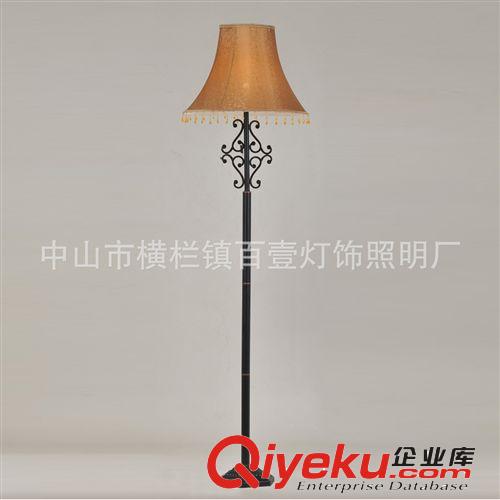 廠家批發(fā)創(chuàng)意落地?zé)?現(xiàn)代簡約燈飾 創(chuàng)意家具臥室床頭落地?zé)粼紙D片2
