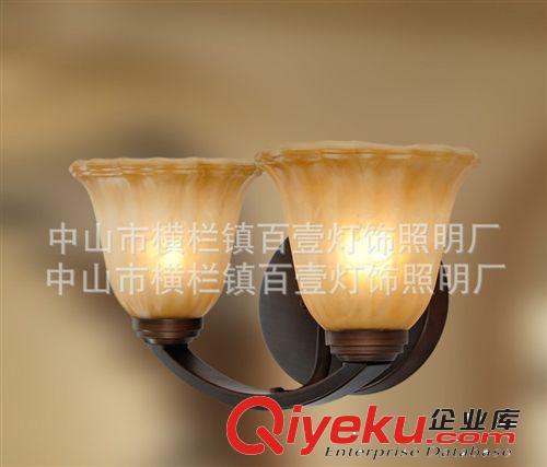 廠家直銷現(xiàn)代玻璃吸頂燈 家具燈飾原始圖片3