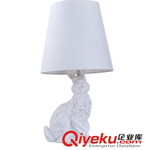 荷蘭設(shè)計師Moooi Rabbit Lamp 樹脂個性兔子臺燈 臥室臺燈具批發(fā)