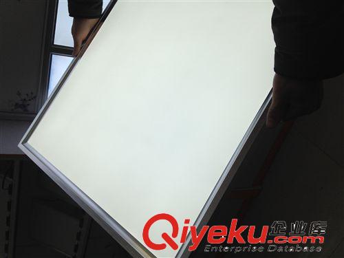 LED方形面板燈 30*30cm8W平板燈 辦公區(qū)域照明 客廳走廊照明原始圖片3