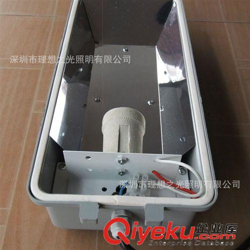 深圳庫存供應適用小區巷道照明節能路燈 帶臂馬路彎燈