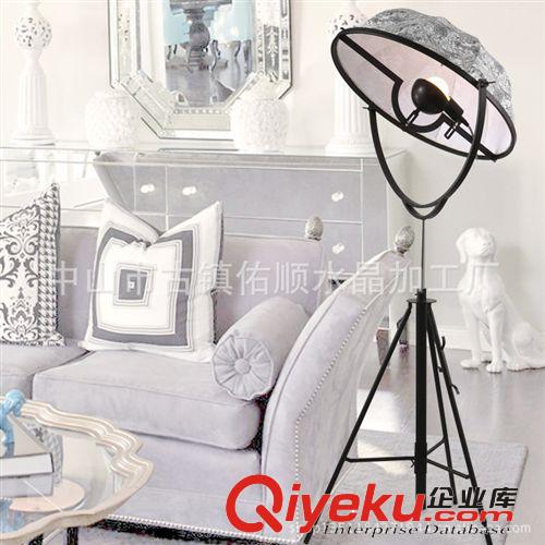 壁燈客房燈 衛(wèi)星落地?zé)?簡(jiǎn)約落地?zé)?三腳架落地?zé)袈涞嘏_(tái)燈包郵原始圖片2