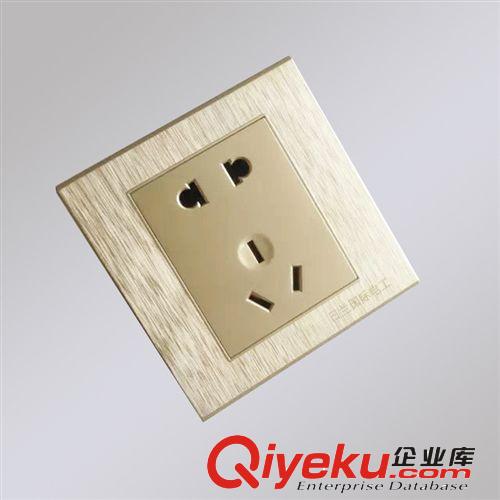 日蘭國(guó)際電工   五孔插座 廠家直銷原始圖片3