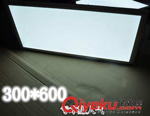 LED集成吊頂300*600 24W面板燈平板燈批發(fā)廠家直銷xjb{zg}