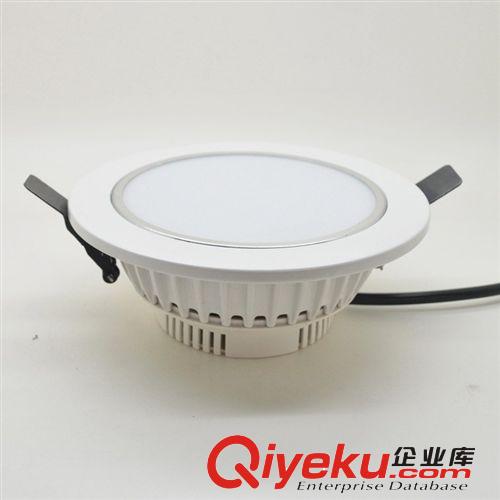 2014新款壓鑄面板燈 3寸天花筒燈 8W出口品質(zhì)質(zhì)保3年