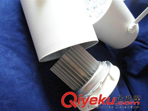 生產(chǎn)供應(yīng) 新款節(jié)能led軌道射燈 tj大功率led軌道射燈原始圖片3