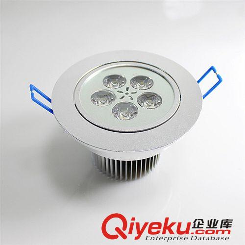 廠家優(yōu)惠價直銷LED燈具   LED  9*1W   珠寶（天花燈）室內(nèi)照明