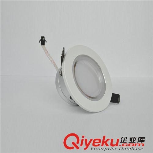 生產供應LP1002-3W LED尖泡拉尾燈泡 E14LED蠟燭燈尖泡