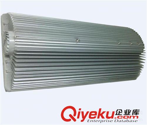 廠家直銷新款led路燈120w led路燈 led路燈燈頭 太陽(yáng)能led路燈