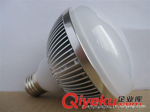 新款9W大功率LED球泡 LED灯泡 LED Lamp