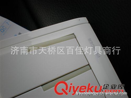 麥格爾A8墻壁開關(guān)，帶夜光三位單控大按鍵開關(guān)，家用大板三開原始圖片3