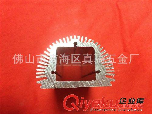 【廠家直銷】專業(yè)生產(chǎn)供應(yīng)優(yōu)質(zhì)制汽車功放鋁散熱器 異型鋁型材原始圖片3
