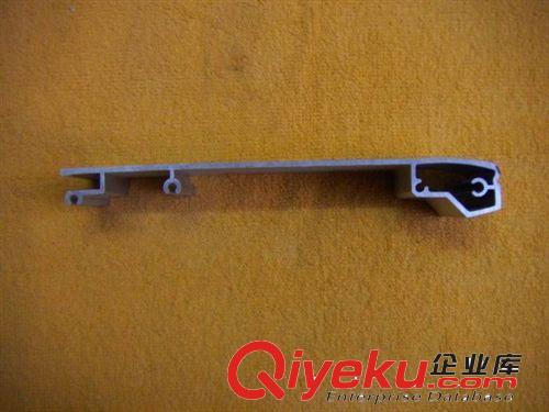 標(biāo)價機太倉,CNC精密加工導(dǎo)軌成品,工業(yè)鋁型材散熱器,鋁件機加工