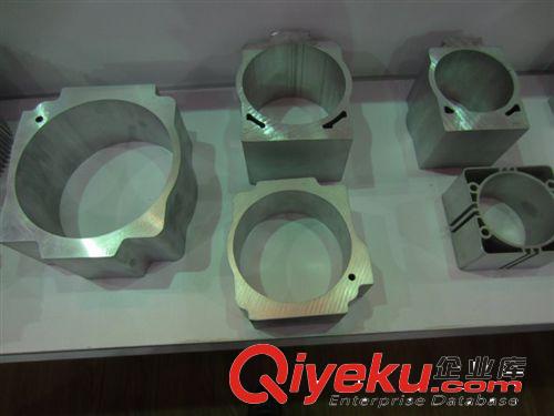 LED特種照明,不規(guī)則鋁制品圖紙,開模具樣品擠壓,LED燈具散熱器