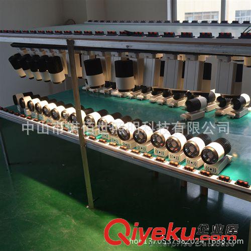 濟南直銷服裝店用軌道射燈 20W30WLED軌道燈 質保三年