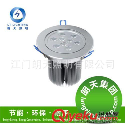 正方體防霧設(shè)計(jì)服裝店鋪商場(chǎng)LED天花燈水晶鋁材獨(dú)特設(shè)計(jì)