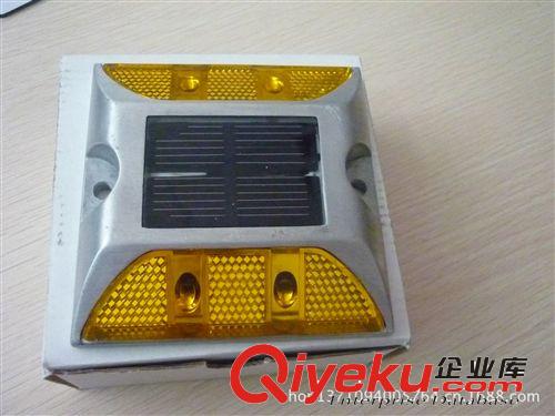 廠家直銷太陽能LED安全警示道釘燈原始圖片2