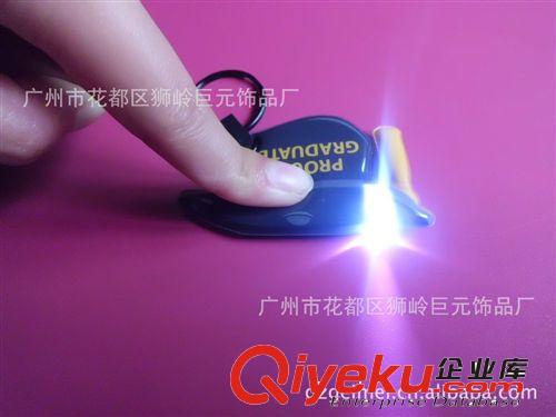 ledPVC迷你強(qiáng)光手電筒帶電池 按燈鑰匙燈 手電筒 PVC手電鑰匙扣原始圖片2