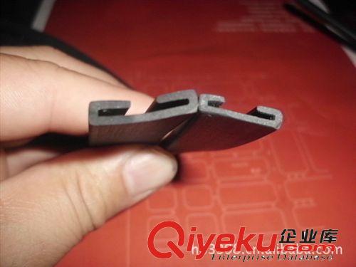 管卡橡膠墊   管卡墊  各種規(guī)格  廠(chǎng)價(jià)銷(xiāo)售
