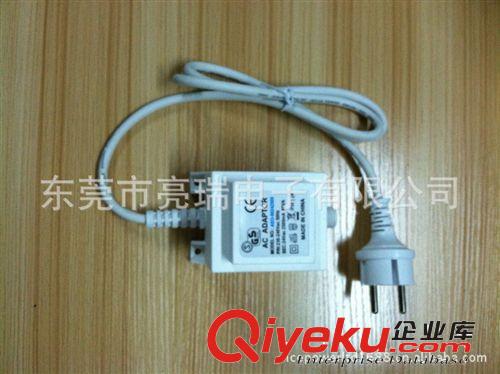 白色外殼防水變壓器
