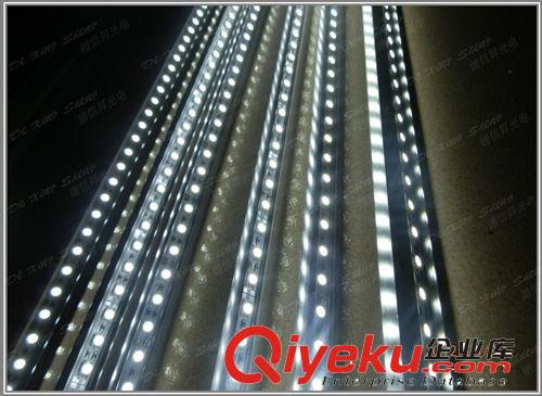 【供應(yīng)】新款定制定做5050LED鋁燈條 5630正白暖白燈條規(guī)格齊全