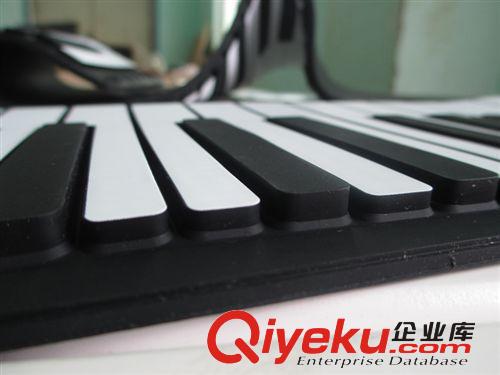 老年人禮品88鍵手卷鋼琴 88鍵帶外音手卷鋼琴 折疊鋼琴 軟琴原始圖片2