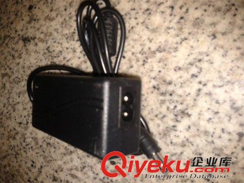 熱銷 桌面式12V8A車載驅(qū)動電源/12V96W LED燈帶開關(guān)電源原始圖片2