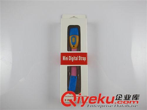 多功能OTG三合一數(shù)據(jù)線/充電/TF讀卡器+充電+傳數(shù)據(jù)數(shù)字手機(jī)吊飾原始圖片3