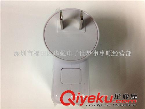 AC HUB  美規(guī)100-220V 轉(zhuǎn)4口USB  2.1A充電器原始圖片2