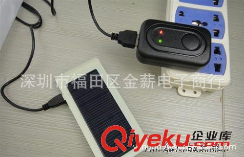 廠家批發(fā) 便攜式太陽能充電器 手機{wn}太陽能充電器