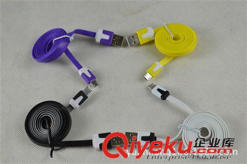 歌奈 3A USB數(shù)據(jù)充電線 黑白色 雙色圓線 手機(jī)配件批發(fā)
