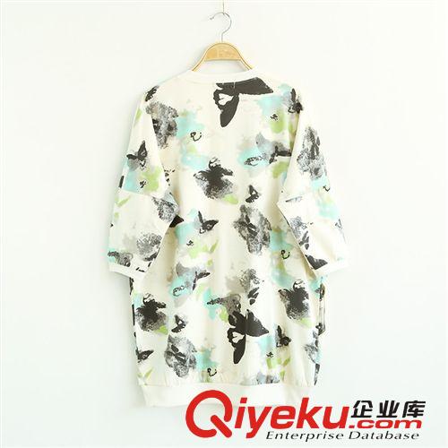 303-0082日式原單原創(chuàng)春款女裝文藝印花蝴蝶中長款蝙蝠中袖打底T