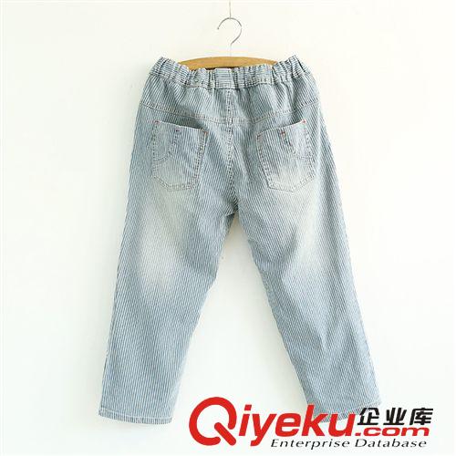 215-0118復(fù)古風(fēng)外貿(mào)原單2014夏季抽繩腰豎條紋寬松水洗牛仔七分褲