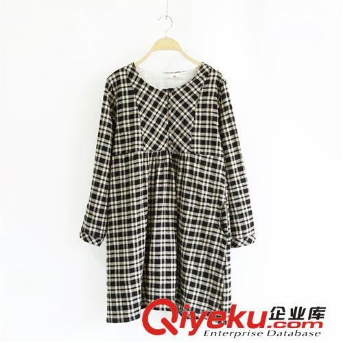 273-0145日系森女印染大花朵木耳邊V領大碼雙層紗棉麻套頭連衣裙