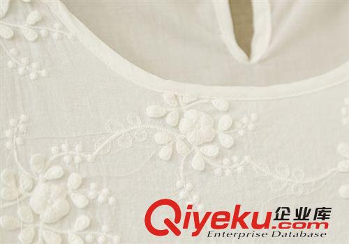 179-0003日系小清新森女純色立體花朵刺繡網紗蕾絲擺棉布打底襯衫