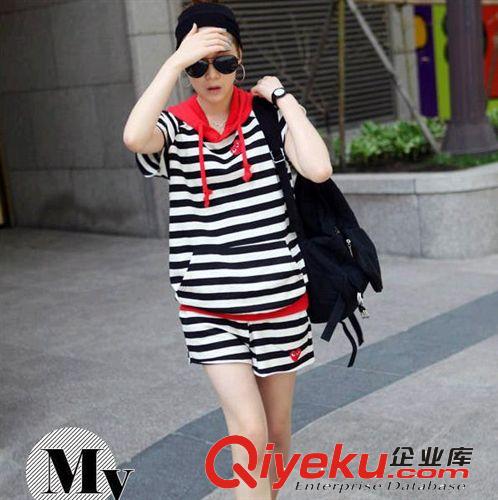 熱賣新款批發(fā)韓版女裝 品牌女裝 一件代發(fā)實(shí)拍條紋套裝AA19205原始圖片3