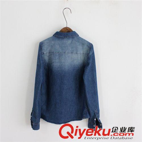 2014春裝新款外貿(mào)出口原單水洗做舊磨白翻領(lǐng)長袖牛仔襯衣襯衫原始圖片3