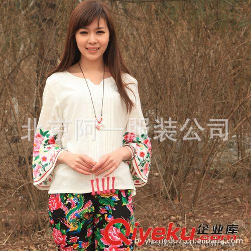 民族風(fēng)唐裝中式新款春夏裝女裝圓領(lǐng)斜裁盤(pán)扣雙層提花面料襯衫