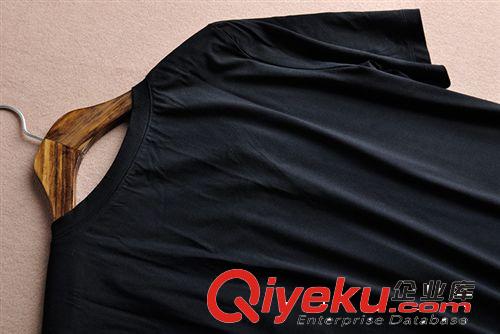 高品質(zhì) V領(lǐng)棉木代爾混紡直身寬松T恤