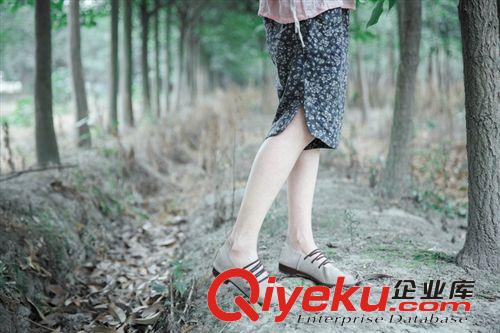 壹念原創設計 夏裝百搭文藝腿口開叉設計舒適短褲  三色可選