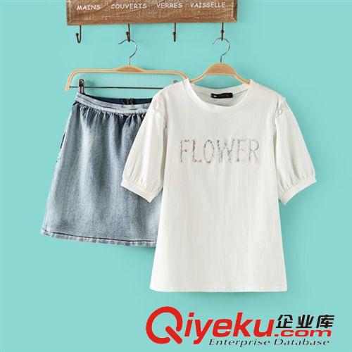女裝批發(fā)歐美風(fēng)夏季新款接蕾絲刺繡圓領(lǐng)短袖t恤+ 牛仔半裙女套裝原始圖片2