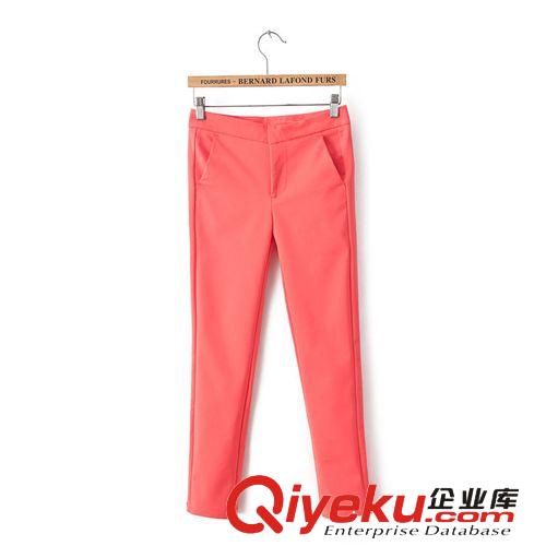 2735-0.3楊?yuàn)檴櫷钋锒瑲W美風(fēng)高腰復(fù)古卷邊牛仔短褲潮褲
