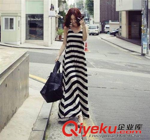 2014新款可愛顯瘦牛仔背帶裙 女9297